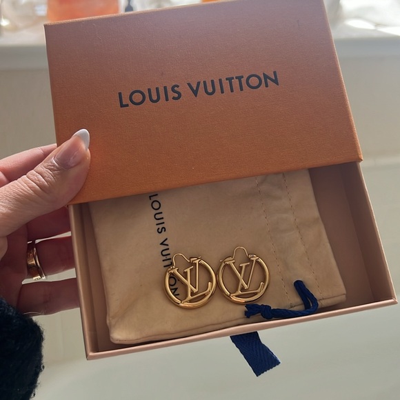 Louise PM Earrings - Picture 3 of 3